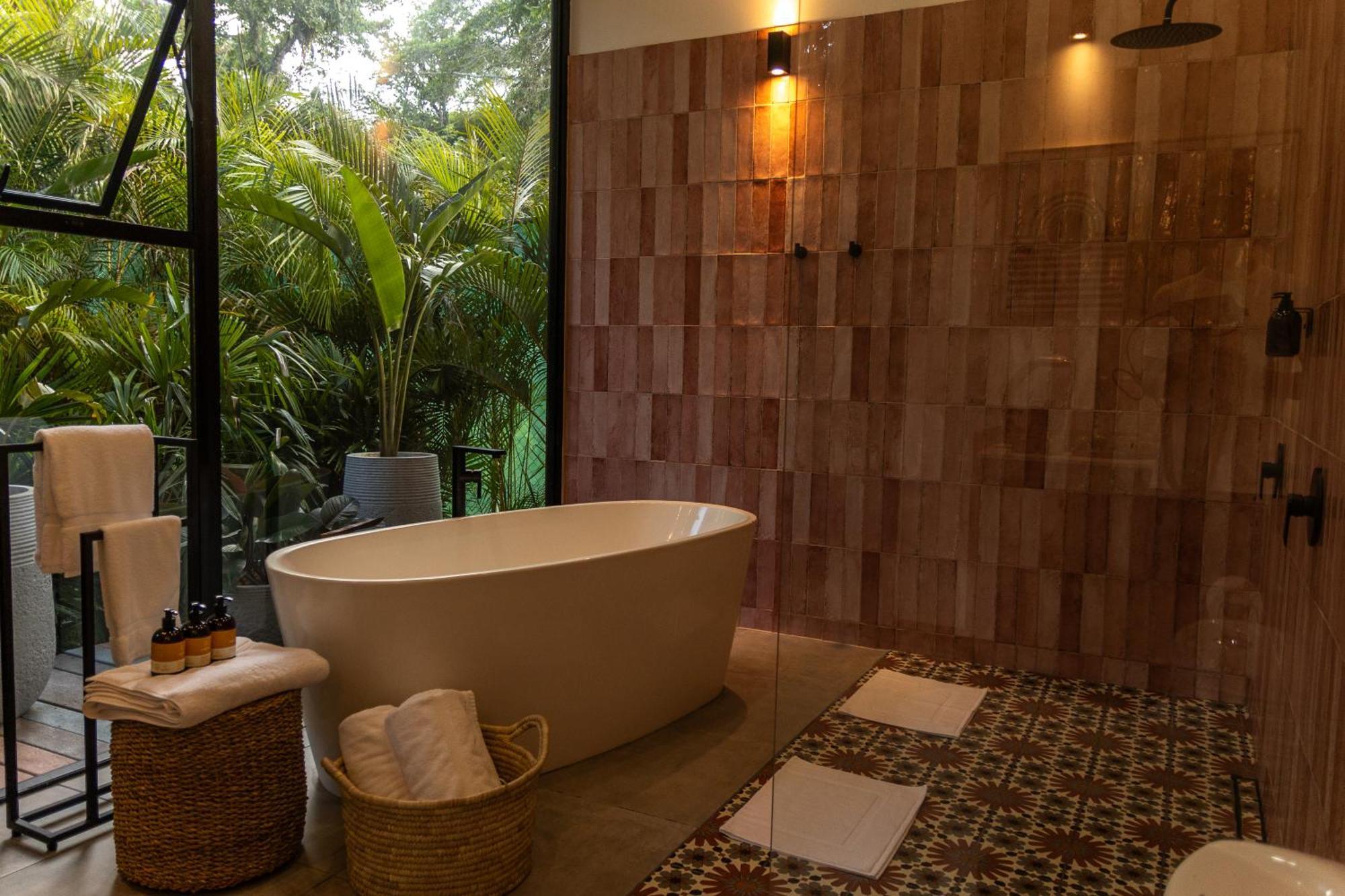 Exotico Beach Hotel Puerto Viejo de Talamanca Eksteriør billede